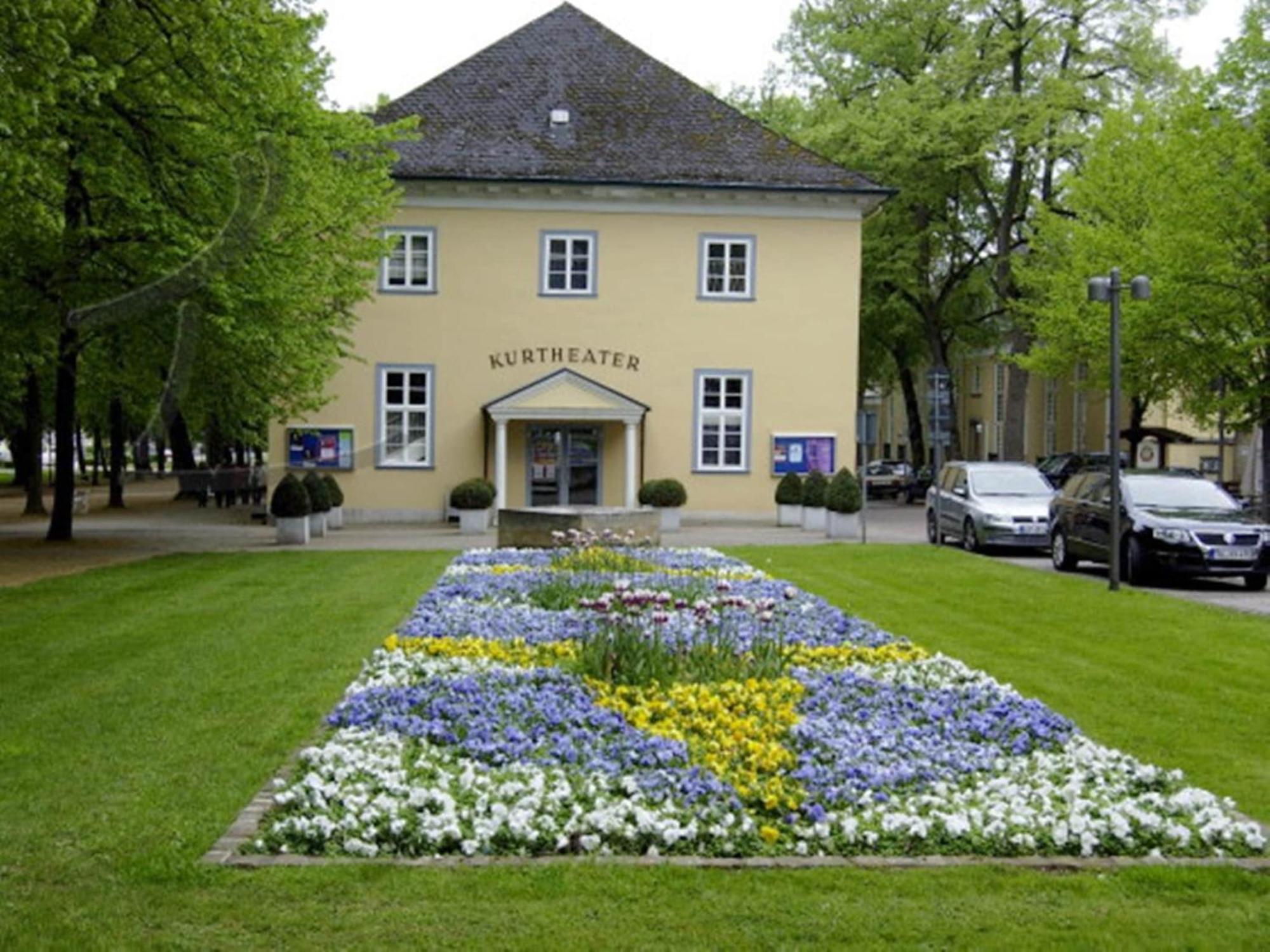 Spacious Apartment In Weser Uplands With Garden Bad Pyrmont Exterior photo